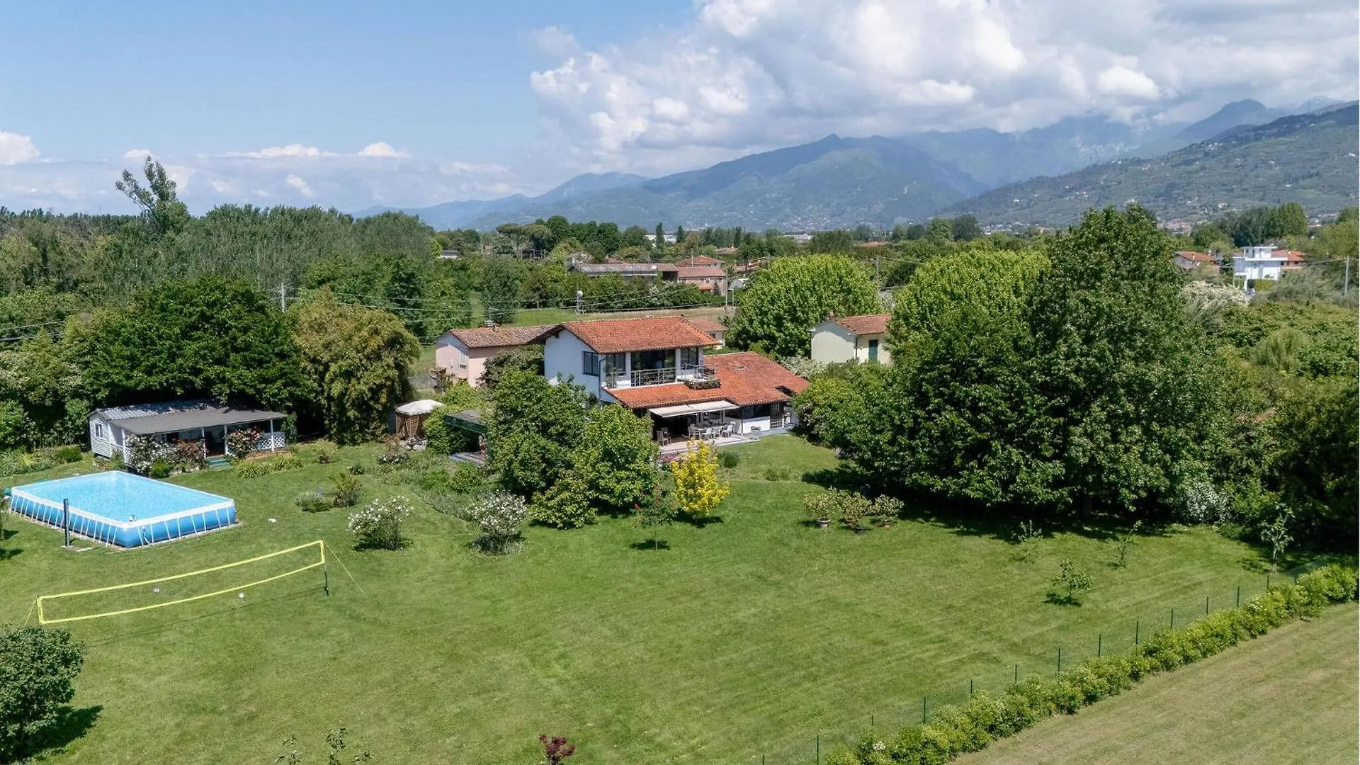 Lovely Home In Pietrasanta 0*,